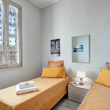 Giggino's Flat - Live Like A Local